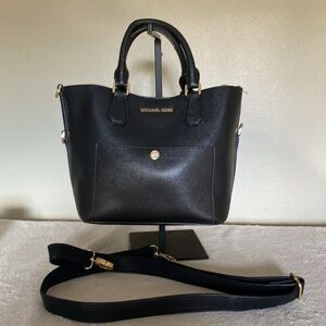 Michael Kors Greenwich Large Bucket Grab Bag Leather Black/Drose